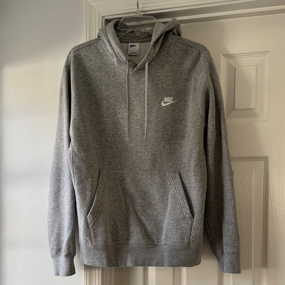 Nike Men's Gray Hoodie